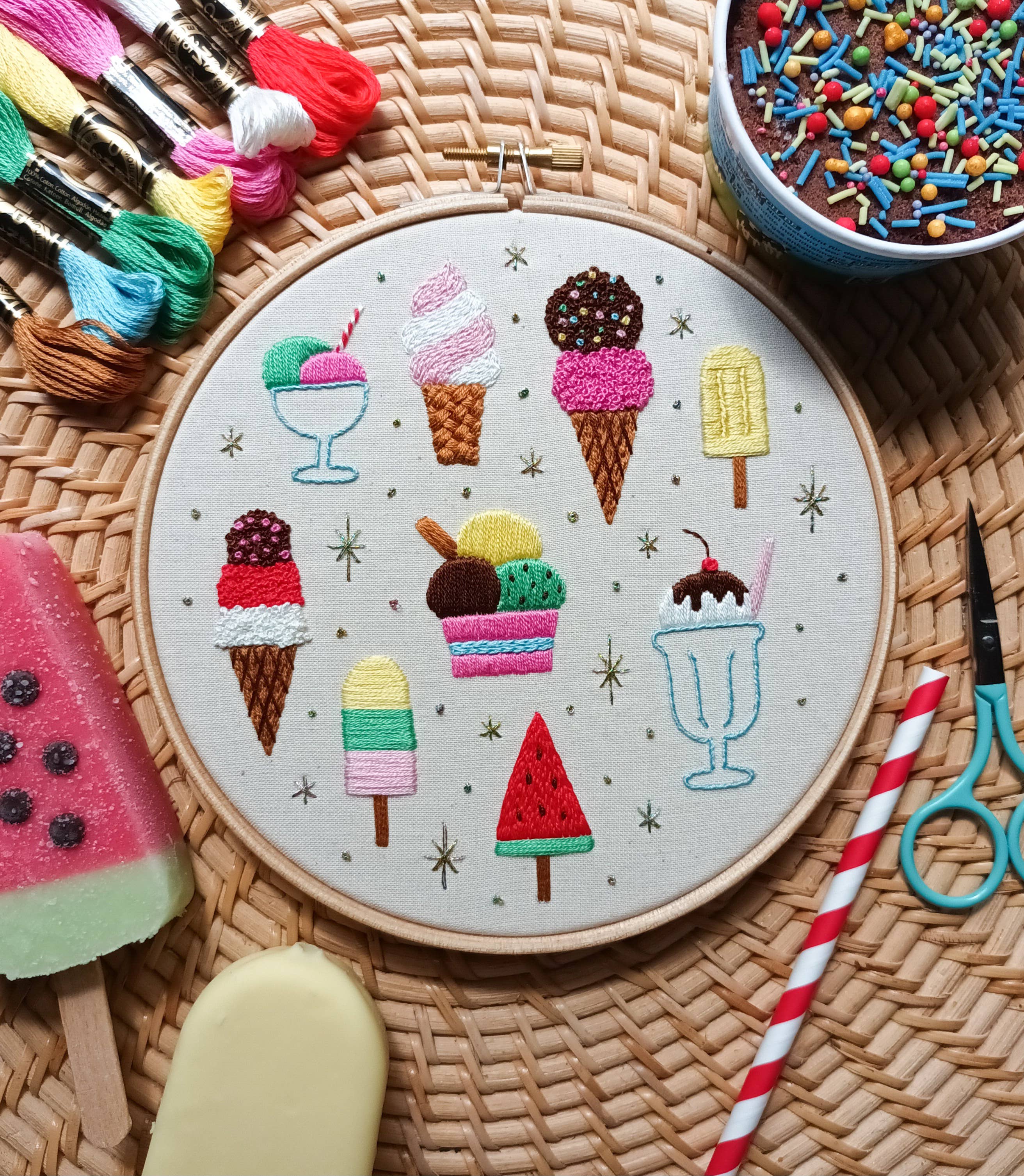 Embroidery kit - Sweet summer